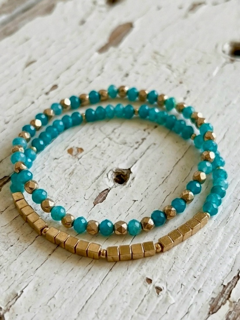 Turquoise Quartz Beaded Stretch Bracelet Set with Gold Hematite